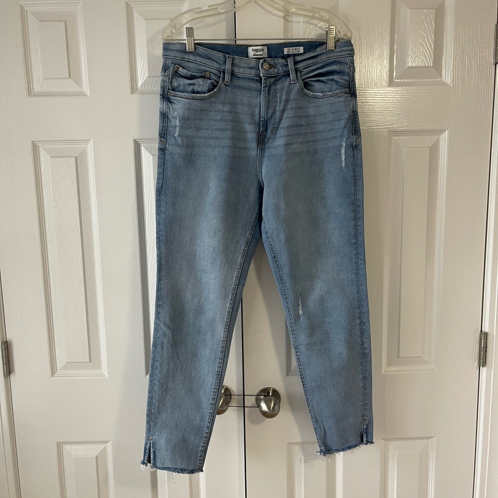 Kensie Light Blue Ankle Jeans